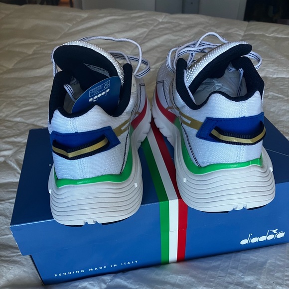 Brand new in box, Women's Diadora Equipe Atomo running shoes, 8.5/EU 40 - Picture 9 of 10